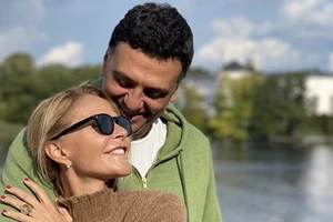 Ο Βασίλης Κικίλιας ντύθηκε Άγιος Βασίλης | Η ανάρτησή της Τζένης Μπαλατσινού