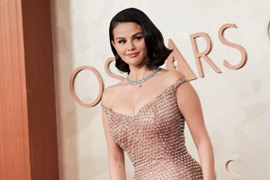 Doja Cat | Χρειάστηκαν 5,600 ώρες για να δημιουργηθεί το look που φόρεσε στα Oscars 2025