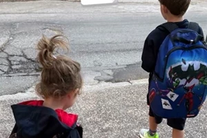 Πόσο μεγάλωσε; Η 10χρονη κόρη του Αντώνη Ρέμου και της Υβόννης Μπόσνιακ επέστρεψε στα μαθητικά θρανία