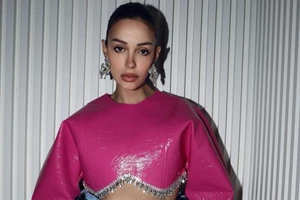 Cuteness Overload | Η Ελένη Φουρέιρα φωτογραφίζεται αγκαλιά με τον νεογέννητο γιο της - εικόνα 2