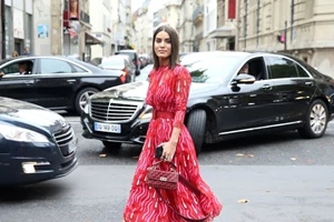 Στη Bershka βρήκαμε τα πέδιλα που δεν θα σταματήσεις να φοράς όλη την άνοιξη και το καλοκαίρι