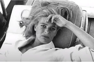 Η Τζένη Καρέζη ήταν η πιο κομψή γυναίκα των 50s | Η σπάνια φωτογραφία που το αποδεικνύει - εικόνα 2