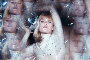 Η "Ανισόπεδη Ντίσκο" και ο Pan Pan έρχονται για μια μεγάλη συναυλία στο Floyd