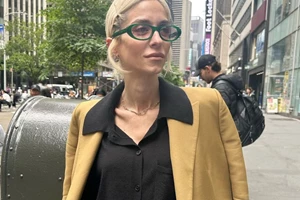 Άρρωστη και στιλάτη η Σοφία Καρβέλα | Η ανάρτησή της μετά την τροφική δηλητηρίαση