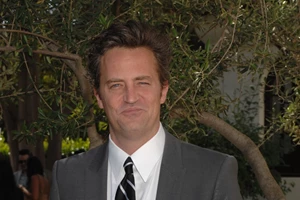 Matthew Perry | Matt LeBlanc και Courteney Cox αποχαιρετούν το "Φιλαράκι" τους