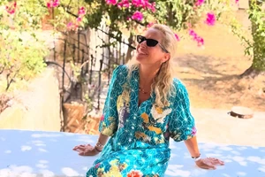 Στην κουζίνα η Μαρία Μπεκατώρου | Η "ψαγμένη" παραλλαγή που δοκίμασε σε ένα από τα αγαπημένα "μαμαδίστικα" φαγητά - εικόνα 2