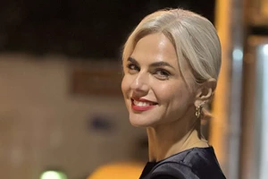 Μαζί και στον οδοντίατρο | Η κόρη της Χριστίνας Κοντοβά παίρνει παντού το αγαπημένο της παιχνίδι - εικόνα 2