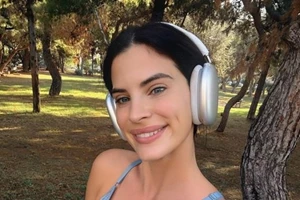 Η Σίσσυ Χρηστίδου μας δείχνει τη ρουτίνα της για το πιο φρέσκο μακιγιάζ για την καθημερινότητα