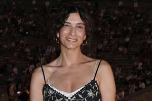 Αντιγόνη Κουλουκάκου | Το φωτογραφικό της άλμπουμ από τις διακοπές της σε Κυκλαδίτικο νησί