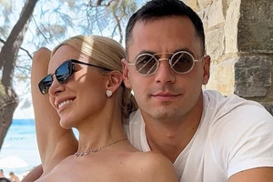 Πάνος Κουτσουμπής | Η τρυφερή κίνηση στην Κατερίνα Καινούργιου μετά τη γέννηση της κόρης τους