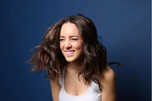 Η Καλομοίρα επέστρεψε στην Ελλάδα με ανανεωμένο στιλ | Το casual look της στις πρόβες για το Madwalk - εικόνα 5