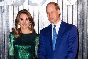 "Πλημμύρισε" το παλάτι από ευχές και μηνύματα συμπαράστασης για την Κate Middleton