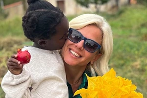 Χριστίνα Κοντοβά | Η κόρη της, Έιντα σε ρόλο μοντέλου - εικόνα 2