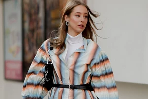 Αυτό είναι το διάσημο κοστούμι που φορούν όλες οι fashionistas στο Instagram | Θα το βρεις στη Zara