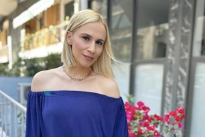 Το νέο dark μανικιούρ που θα κυριαρχήσει το φθινόπωρο - εικόνα 2