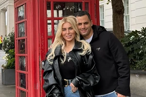 Kατερίνα Καινούργιου | Μας δείχνει για πρώτη φορά το μονόπετρό της - εικόνα 3