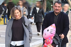 Πύρρος Δήμας & Αφροδίτη Σκαφίδα | Διασκέδασαν αγκαλιά στον Αντώνη Ρέμο