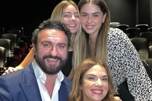 Βάσω Λασκαράκη & Μελέτης Ηλίας | Το νέο viral video με τις τηλεοπτικές κόρες τους από τα γυρίσματα για "Το Σόι Σου"" - εικόνα 2