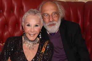 Ξέχνα ό,τι ξέρεις! Η Μαρία Ελένη Λυκουρέζου άλλαξε το όνομά της