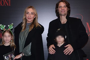 Ρούλα Ρέβη | "Κάπου μέσα μου υπάρχει ένας μικρός κριτής, που παλεύει να με πείσει πως τα έκανα όλα λάθος"