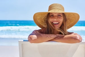 Πώς θα φορέσεις το ολόσωμο μαγιό σου στην πόλη; Τα κομψά looks που μπορείς να αντιγράψεις - εικόνα 3