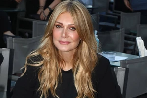 Νατάσα Θεοδωρίδου | Ο άσσος στο νεσεσέρ της για μια πιο νεανική εμφάνιση