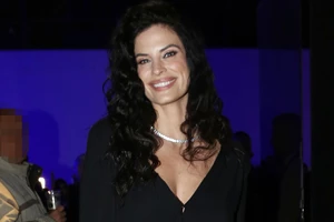 Σάκης Τανιμανίδης | Γιόρτασε τα γενέθλιά του με την πιο τρυφερή έκπληξη της Χριστίνας Μπόμπα και των διδύμων του – Βίντεο