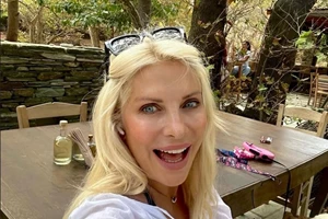 Μαρίνα Παντζοπούλου | Με το πιο άνετο summer look για ψώνια με την Ελένη Μενεγάκη