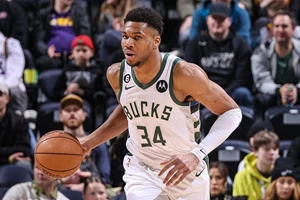 Ο Γιάννης Αντετοκούνμπο γιόρτασε οικογενειακώς το Halloween - Οι ευφάνταστες μεταμφιέσεις