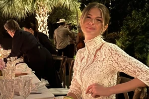 Τζένη Μπαλατσινού | Οι τρυφερές φωτογραφίες από το πάρτι για τον γάμο της Αμαλίας Κωστοπούλου