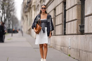 Τόνια Σωτηροπούλου | Το πλεκτό φόρεμά της από τα Marks & Spencer είναι η πιο άνετη και chic επιλογή για την άνοιξη