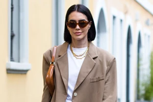 10 cool τρόποι για να φορέσεις το λευκό παντελόνι την άνοιξη