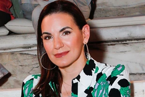 Μαριάννα Λάτση | Η κομψή εμφάνιση με black σύνολο και καλσόν με αστραφτερές λεπτομέρειες - εικόνα 4