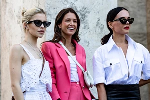 Το τζιν "καμπάνα" από το Pull & Bear που κολακεύει κάθε σωματότυπο