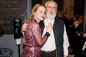 Λένα Παπαληγούρα | Το βραβείο που αφιέρωσε στον πατέρα της, τρεις μήνες πριν από τον θανατό του