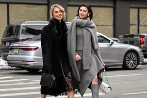 Αυτή είναι η πρακτική και κομψή τσάντα που αναζήτησαν κατά 262% οι style experts - εικόνα 3