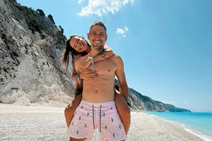 "Πρωινή γυμναστική στις διακοπές" | Η Εριέττα Κούρκουλου Λάτση για προπόνηση με τον Βύρωνα Βασιλειάδη - εικόνα 4