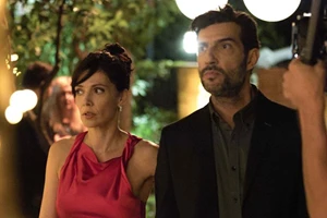 "Χίλιες & Μία Νύχτες" | Ποια είναι η σειρά που καθήλωσε το κοινό και έρχεται στην Ελλάδα με πρωταγωνιστές Λάλο - Λαμπροπούλου - εικόνα 4