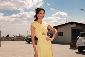 Glow on a Budget | 3 οικονομικά λαδάκια με shimmer για θεϊκή επιδερμίδα