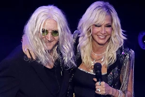 Αννίτα Πάνια | Η φωτογραφία με τον γιο του συντρόφου της, Νίκου Σαμοΐλη που έγινε viral