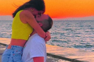 Η Κέισι Μίζιου έκοψε τα μαλλιά της κοντό καρέ | Η μεγάλη αλλαγή που της έδωσε αέρα top model - εικόνα 5