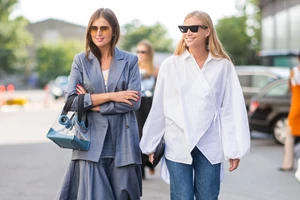 Πώς να φορέσεις τα oversized ρούχα σου χωρίς να "χάνεσαι" μέσα τους