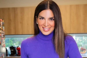 Sydney Sweeney | Τα φρεσκοβαμμένα καστανόξανθα μαλλιά της μας δίνουν έμπνευση για μια χειμωνιάτικη αλλαγή