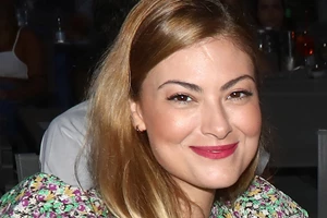 Η Δέσποινα Καμπούρη μπήκε στην κουζίνα της και μάς έδωσε την καλύτερη συνταγή για κέικ