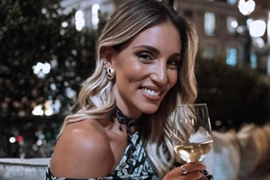 Βάσω Λασκαράκη | Παίζει ποδόσφαιρο με τον γιο της Αθηνάς Οικονομάκου