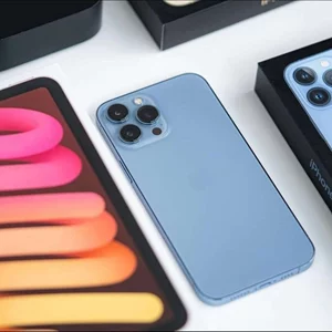 Η πιο έξυπνη αγορά για τα φετινά Χριστούγεννα είναι μια συσκευή "σαν καινούργια"