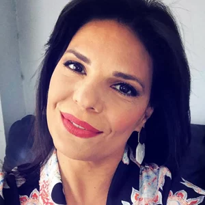 Η τέλεια χριστουγεννιάτικη κούπα από τη Zara Home για να μπεις σε Christmas mood, όπως η Μαρίνα Ασλάνογλου