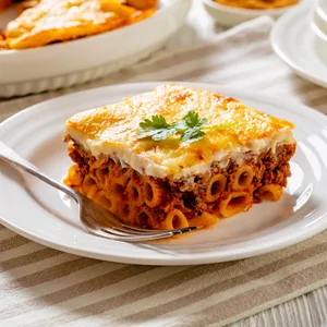 Το "παστίτσιο της τεμπέλας" | Η εύκολη συνταγή με ριγκατόνι της Αργυρώς Μπαρμπαρίγου