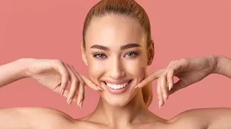 Καθαρισμός προσώπου | Αυτό το tip θα σου εξασφαλίσει την πιο λαμπερή επιδερμίδα που είχες ποτέ