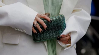 Ξέχασε τα αμυγδαλωτά νύχια | Αυτό είναι το σχήμα που θα κυριαρχήσει το 2024